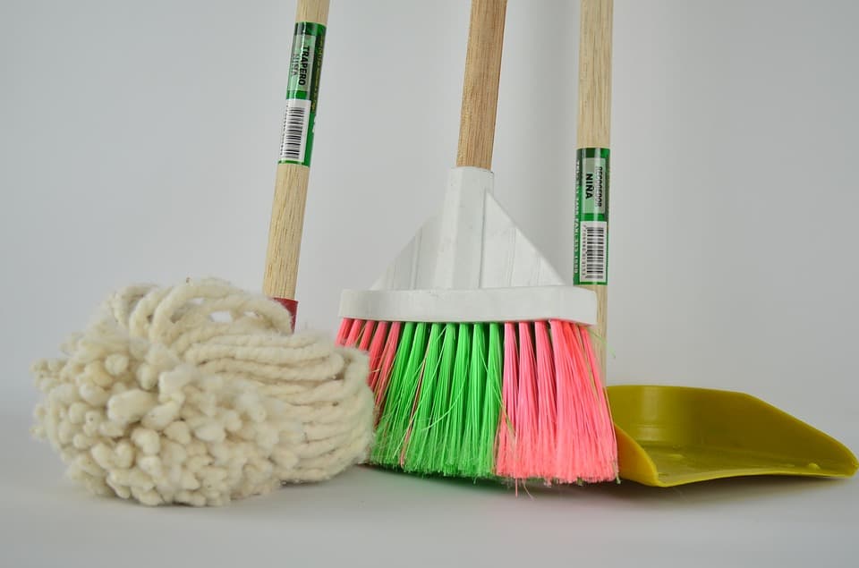 5 Post-Christmas Cleaning Tips